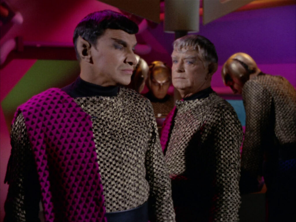 On the Romulan bridge